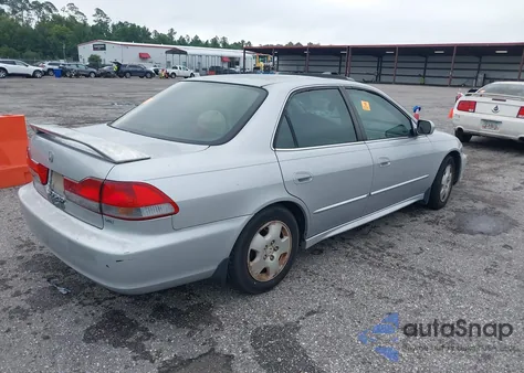 2002 Honda Accord 3.0 Ex из США, поврежденный, VIN 1HGCG16532A076019